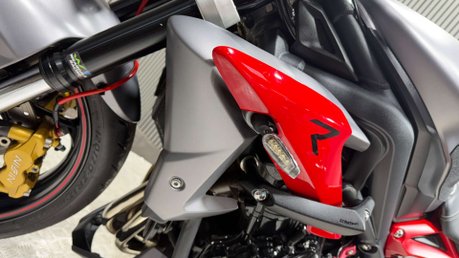 Triumph Street Triple R 2013 ONLY 21K QUICK SHIFTER, LOADS OF EXTRAS, LONG MOT 8