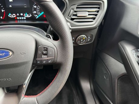 Ford Focus 1.5 Focus ST-Line EcoBlue Auto 5dr 26
