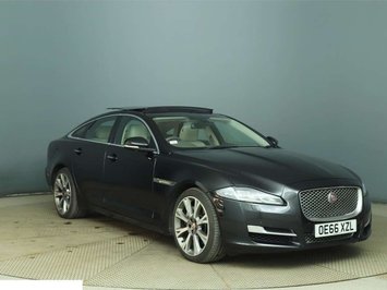 Jaguar XJ 3.0d V6 Portfolio Saloon 4dr Diesel Auto Euro 6 (s/s) (300 ps)