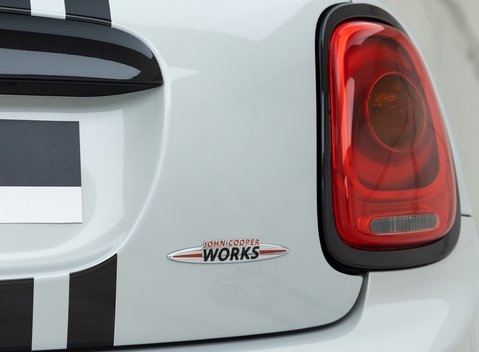 Mini Hatch John Cooper Works Challenge 29