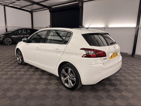 Peugeot 308 1.2 PureTech GPF Allure Euro 6 (s/s) 5dr 53