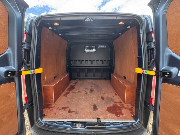 Ford Transit Custom Crew Cab LWB L2H1 Low Roof Trail 320 Air Con Alloys Sensors Cam EURO 6 10