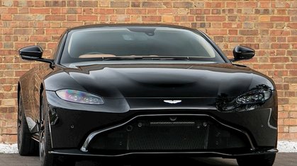 Aston Martin Vantage vs Porsche 911 Turbo: Which Is Better?