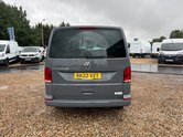 Volkswagen Transporter Crew Cab AUTO SWB L1H1 T32 Tdi Kombi Highline Air Con Sensors SELECT 8