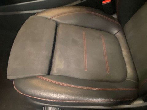 Mercedes-Benz A Class 1.3 A 200 AMG Line Executive Auto 5dr 37