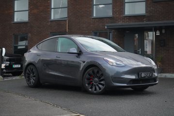 Tesla Model Y PERFORMANCE AWD Tow Hitch Enhanced Autopilot Midnight Silver One Owner VATQ