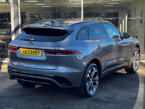 Jaguar F-Pace R-DYNAMIC HSE BLACK 24