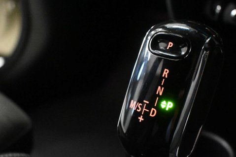 Mini Hatch 1.5 Cooper Sport Auto 5dr 41