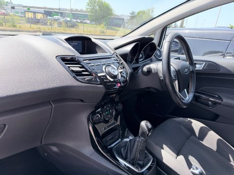 Ford Fiesta 1.0 TITANIUM 9