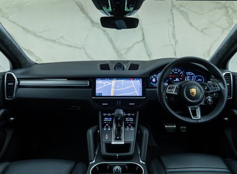 Porsche Cayenne TURBO 20