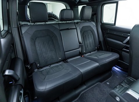 Land Rover Defender 110 V8 CARPATHIAN EDITION 18