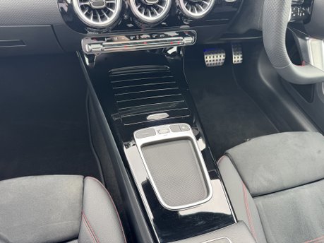 Mercedes-Benz A Class A180 MHEV AMG Line Premium Plus Petrol Auto PAN ROOF/360 CAM/MEMORY SEATS 14