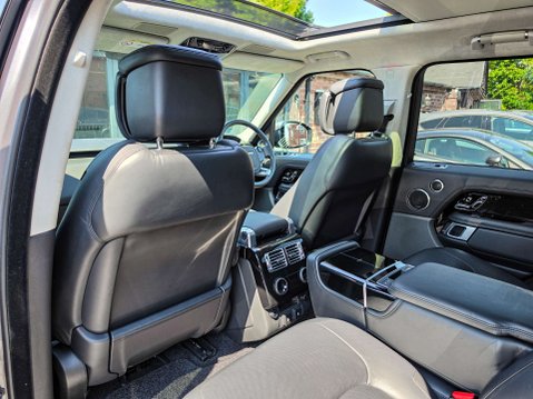 Land Rover Range Rover 2.0 Range Rover Autobiography P400e Auto 4WD 5dr 10