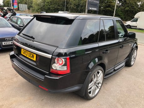 Land Rover Range Rover Sport 3.0 SDV6 HSE BLACK only 64000 miles with 9 Services. 22