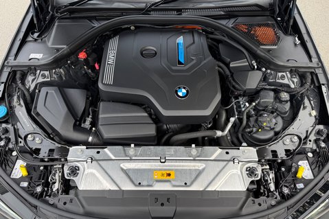 BMW 3 Series 330E M SPORT PHEV -VISIBILITY/TECH/PRO PACKS - HARMAN KARDON 60