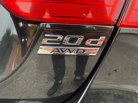 Jaguar XE 2.0 XE R-Sport D AWD Auto 4WD 4dr 17