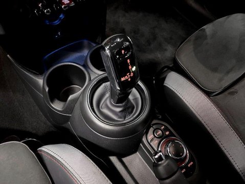 Mini Hatch 1.5 Cooper Sport Hatchback 3dr Petrol Steptronic Euro 6 (s/s) (136 ps) 17