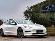 Tesla Model 3 PERFORMANCE 1
