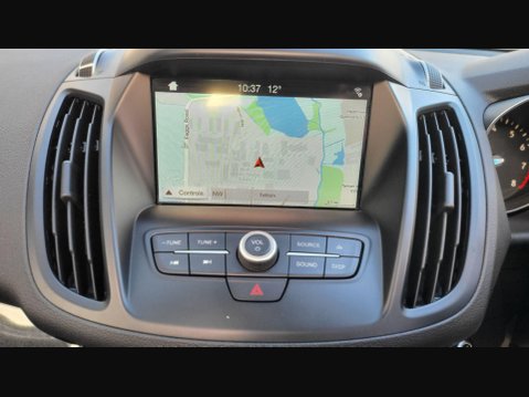 Ford Kuga ST-LINE X 25