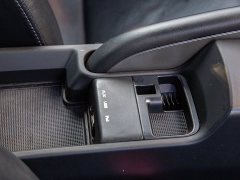 Porsche 911 CARRERA 2 41