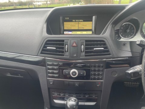 Mercedes-Benz E Class 2.1 E250 CDI BlueEfficiency Sport Tiptronic Euro 5 2dr 24