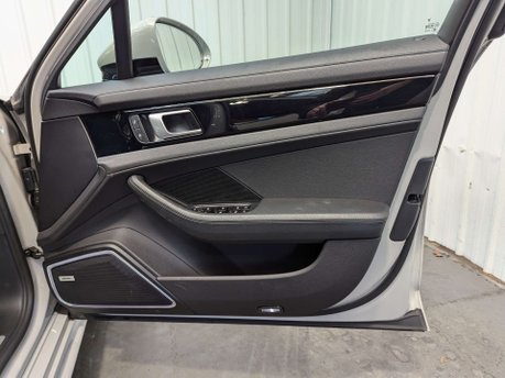 Porsche Panamera 2.9 Panamera 4 E-Hybrid Semi-Auto 4WD 5dr 52