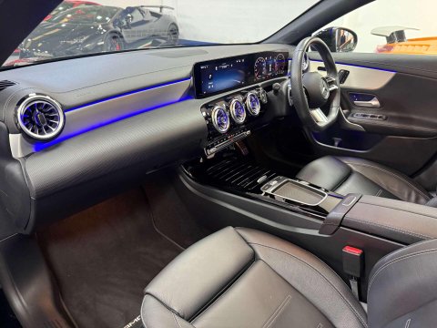 Mercedes-Benz CLA Class 2.0 CLA220d AMG Line (Premium Plus) Coupe 4dr Diesel 8G-DCT Euro 6 (s/s) (1 40