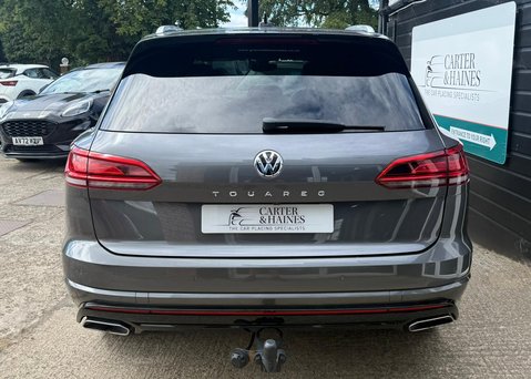 Volkswagen Touareg 3.0 TDI V6 R-Line SUV 5dr Diesel Tiptronic 4Motion Euro 6 (s/s) (286 ps) 7