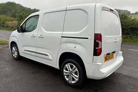 Toyota Proace City L1 Design 100 ps EAT8 Automatic Panel Van 6