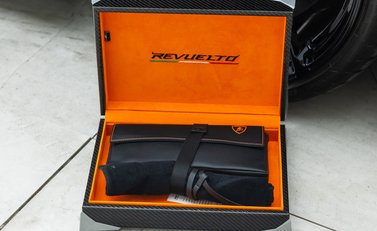 Lamborghini Revuelto 51