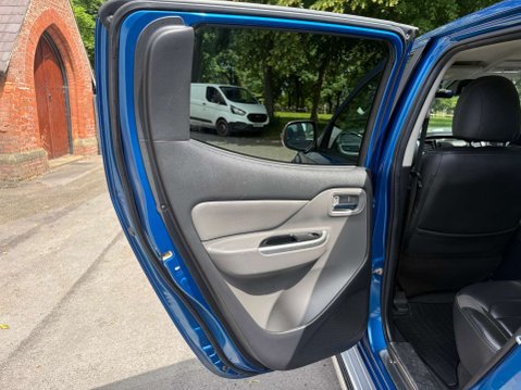 Mitsubishi L200 2.4 L200 Barbarian DI-D Auto 4WD 13