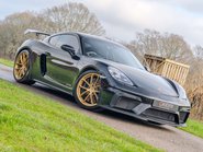 Porsche 718 Cayman GT4 19