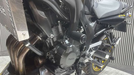 Yamaha FZ ONLY 16K CUSTOM 600CC NAKED BIKE NEW MOT WARRANTY 22