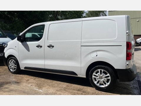 Vauxhall Vivaro 1.5 Turbo D 2700 Dynamic Panel Van 6dr Diesel Manual L1 H1 Euro 6 (s/s) (10 15