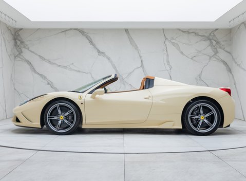 Ferrari 458 Speciale Aperta 7