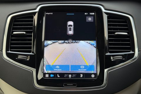 Volvo XC90 RECHARGE T8 ULTIMATE AWD - BLOND LEATHER - VAT QUALIFYING 45