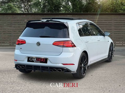 Volkswagen Golf 2.0 Golf R TSi Semi-Auto 4WD 5dr 21