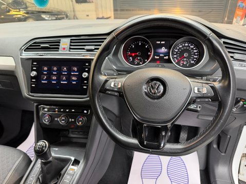 Volkswagen Tiguan 2.0 TDI SE Navigation 4Motion Euro 6 (s/s) 5dr 58