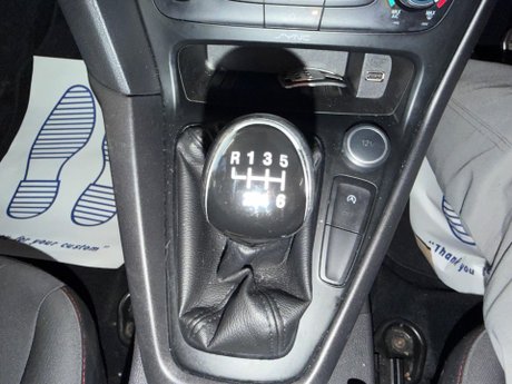Ford Focus 1.0T EcoBoost Zetec S Euro 6 (s/s) 5dr 9