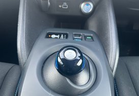 Nissan LEAF ACENTA AUTOMATIC 34