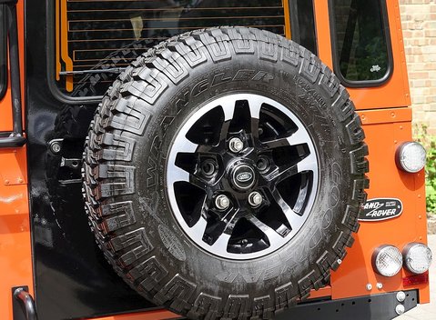 Land Rover 110 Adventure 15