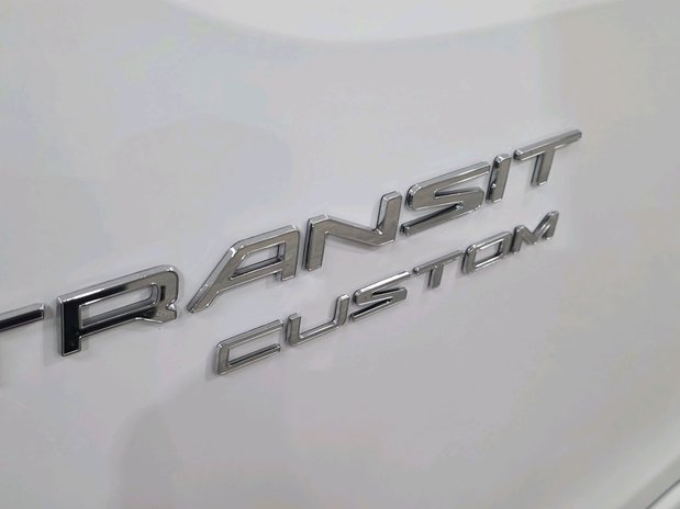 Ford Transit Custom TTRANSIT CUSTOM 320 L2 DIESEL FWD 2.0 Eco Blue 130ps Low Roof D/Cab Limited 10