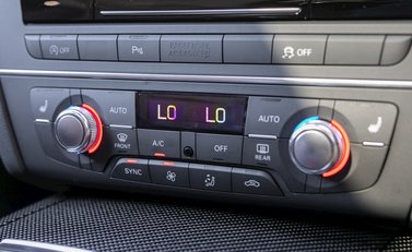 Audi RS6 Avant Performance 17