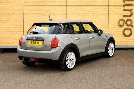 Mini Hatch COOPER