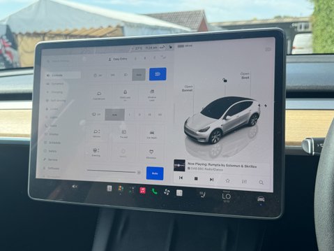 Tesla Model Y (Dual Motor) Long Range SUV 5dr Electric Auto 4WDE (384 bhp) 18