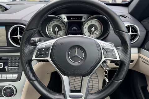 Mercedes-Benz SL Series SL400 AMG SPORT - HARMAN KARDON -PORCELAIN LEATHER  32