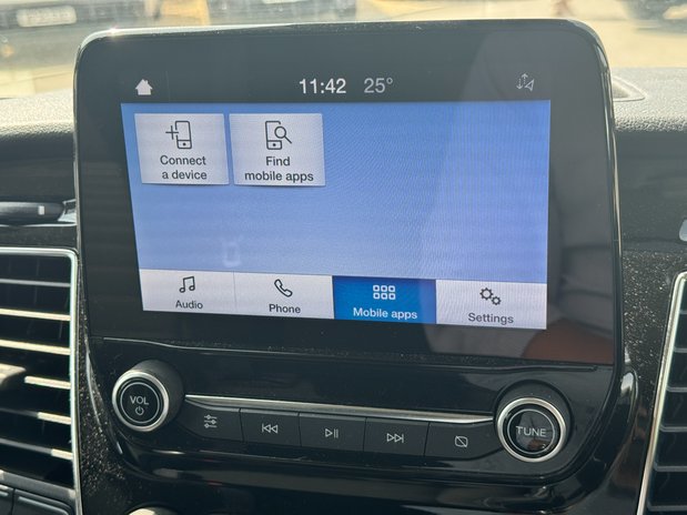 Ford Transit Custom SWB L1H1 [SOLD CR] Low Roof Limited 300 Air Con Cam EURO 6 NO VAT 29