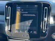 Volvo XC40 B4 R-DESIGN PRO MHEV 31