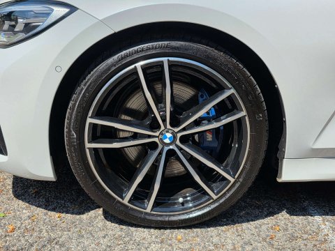BMW 3 Series 2.0 318d M Sport Auto 5dr 8