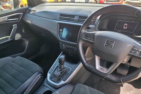 SEAT Arona TSI FR SPORT DSG AUTOMATIC! SMARTPHONE LINK! HEATED SEATS! SERVICE HISTORY! 14